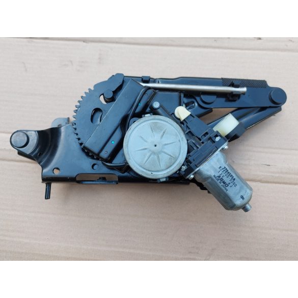 Mazda MX-5 tetőmozgató motor zsanérral jobb NC / Takarófedelet mozgat/