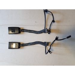 Volkswagen Touran biztonsági öv csat jobb