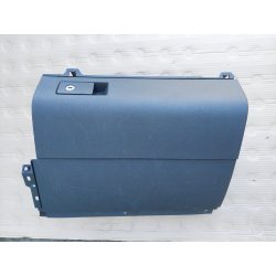 Volkswagen Touran kesztyűtartó