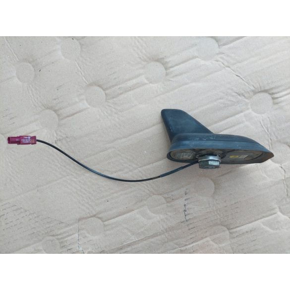 Volkswagen Golf-Jetta-Passat-CC-Touran-Tiguan navigációs antenna