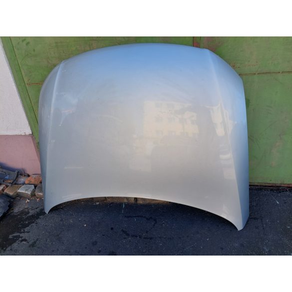 Volkswagen Passat B6 motorháztető