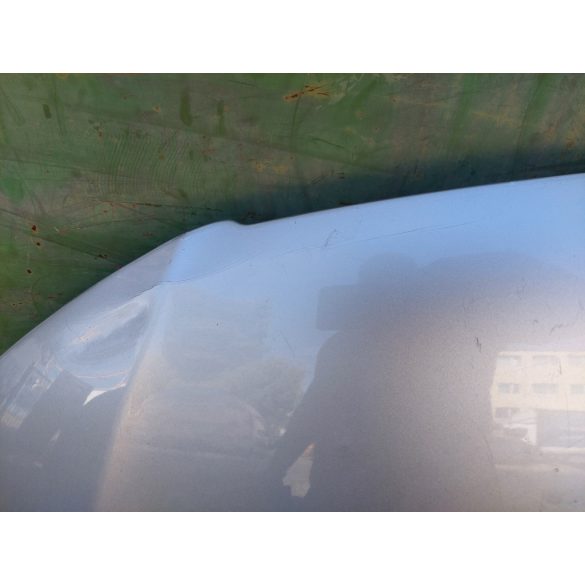 Volkswagen Passat B6 motorháztető