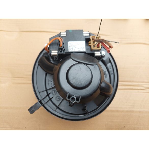 Seat Altea-Leon-Skoda Octavia II-Superb II-VW Golf-Passat-Touran fűtőmotor