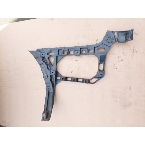 Volkswagen Passat CC hátsó lökhárító tartó