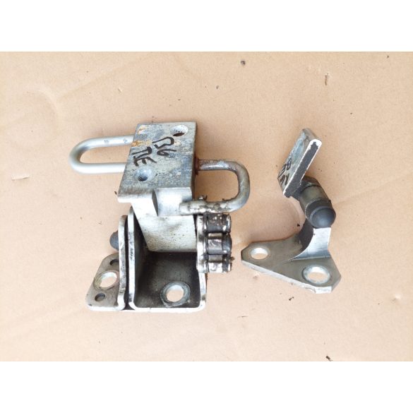 Volkswagen Passat B6-CC ajtózsanér pár bal első 