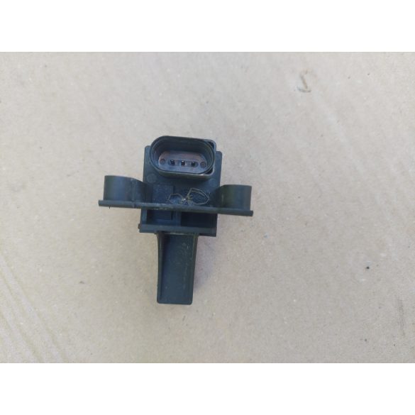 Audi A3-A4-A6-A8 antenna szűrő