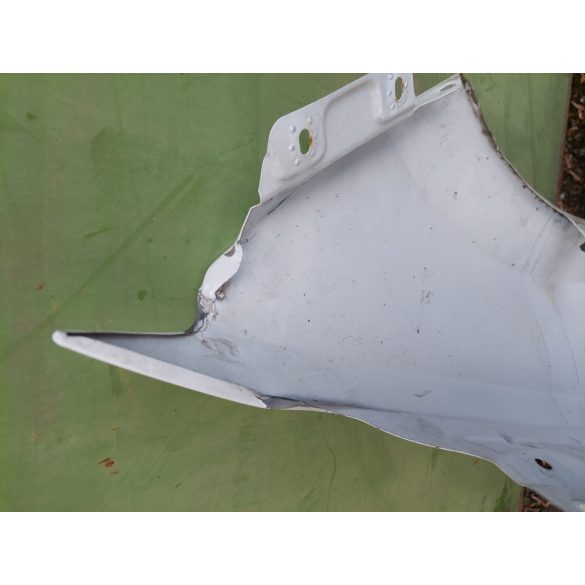 Skoda Rapid sárvédő bal