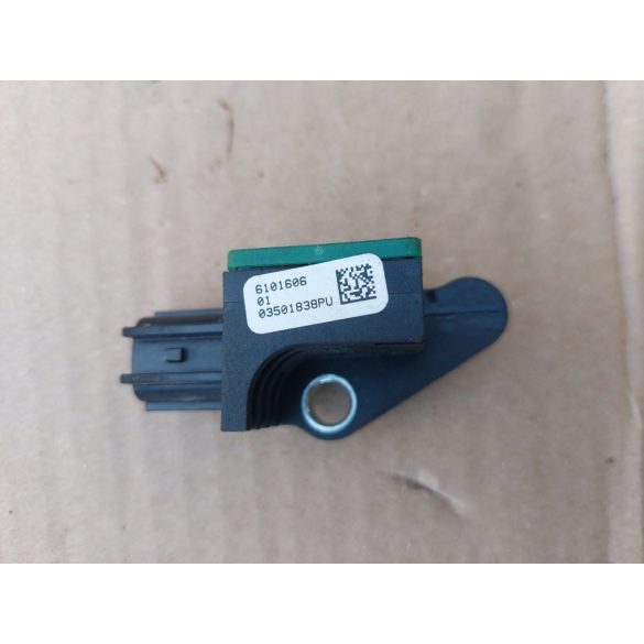 Volkswagen Passat-Tiguan-CC Skoda Superb II ütközésérzékelő