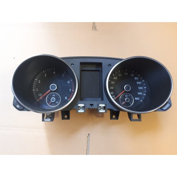 Volkswagen Golf VI 1,4 Tsi óracsoport/angol/