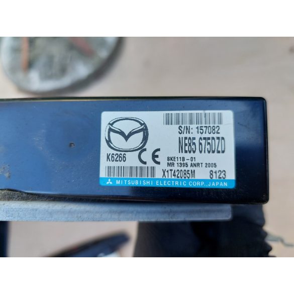 Mazda MX-5 központizár vezérlő modul NC