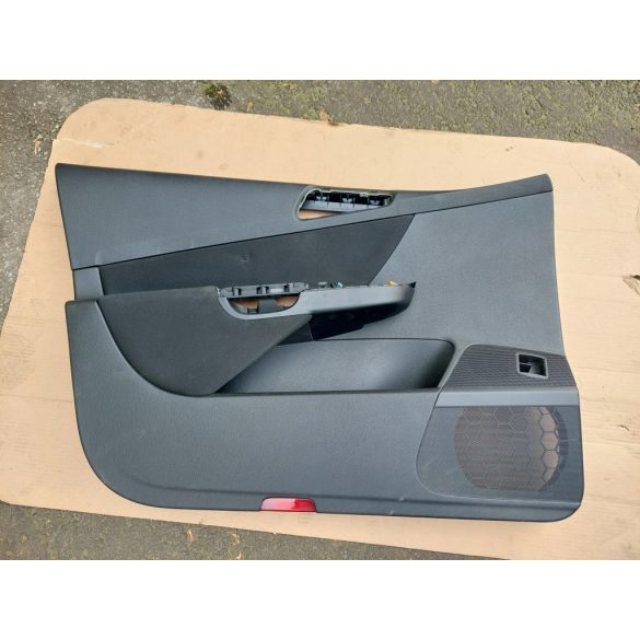 Volkswagen Passat B6 ajtókárpit bal első