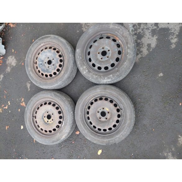 Skoda Octavia II-Superb II-III-Yeti-Seat Altea-Leon kerék garnitúra gumival