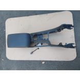 Ford Mondeo MK4 könyöklő