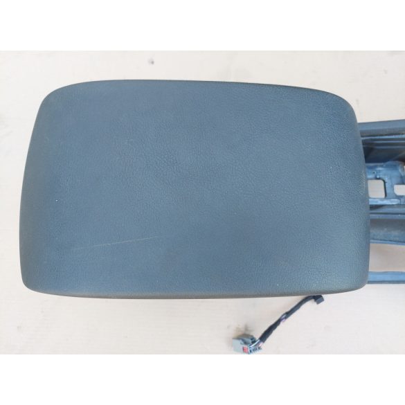 Ford Mondeo MK4 könyöklő